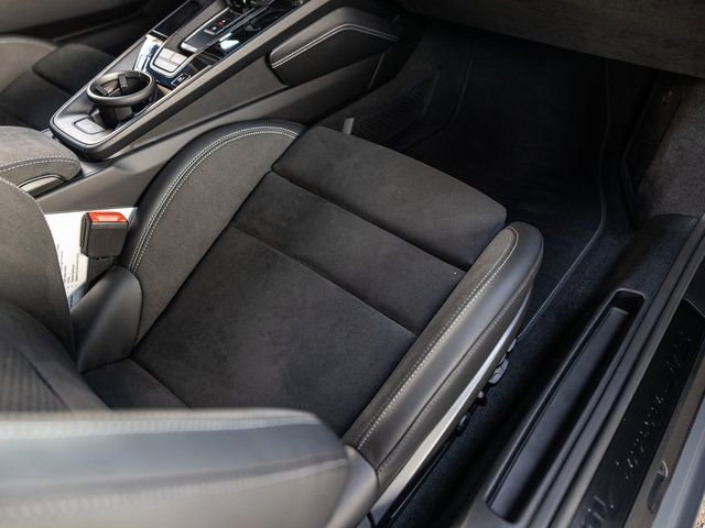 Used 2025 Porsche 911 Carrera 4 GTS image 50