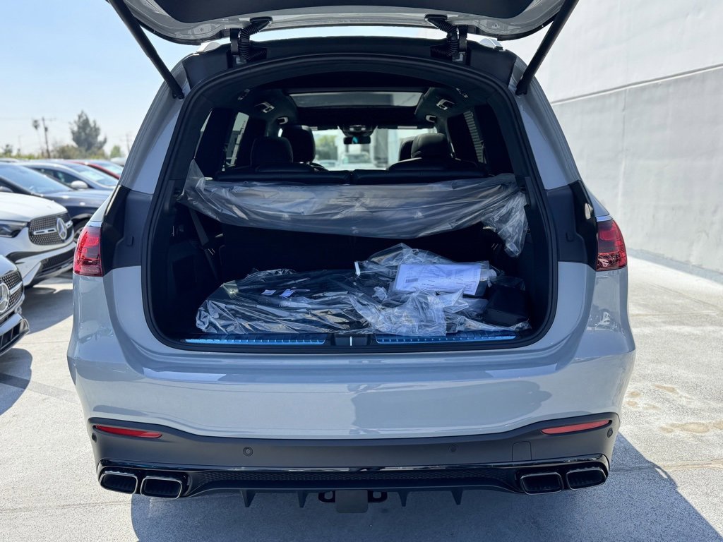 New 2025 Mercedes-Benz GLS 63 AMG 4MATIC image 12