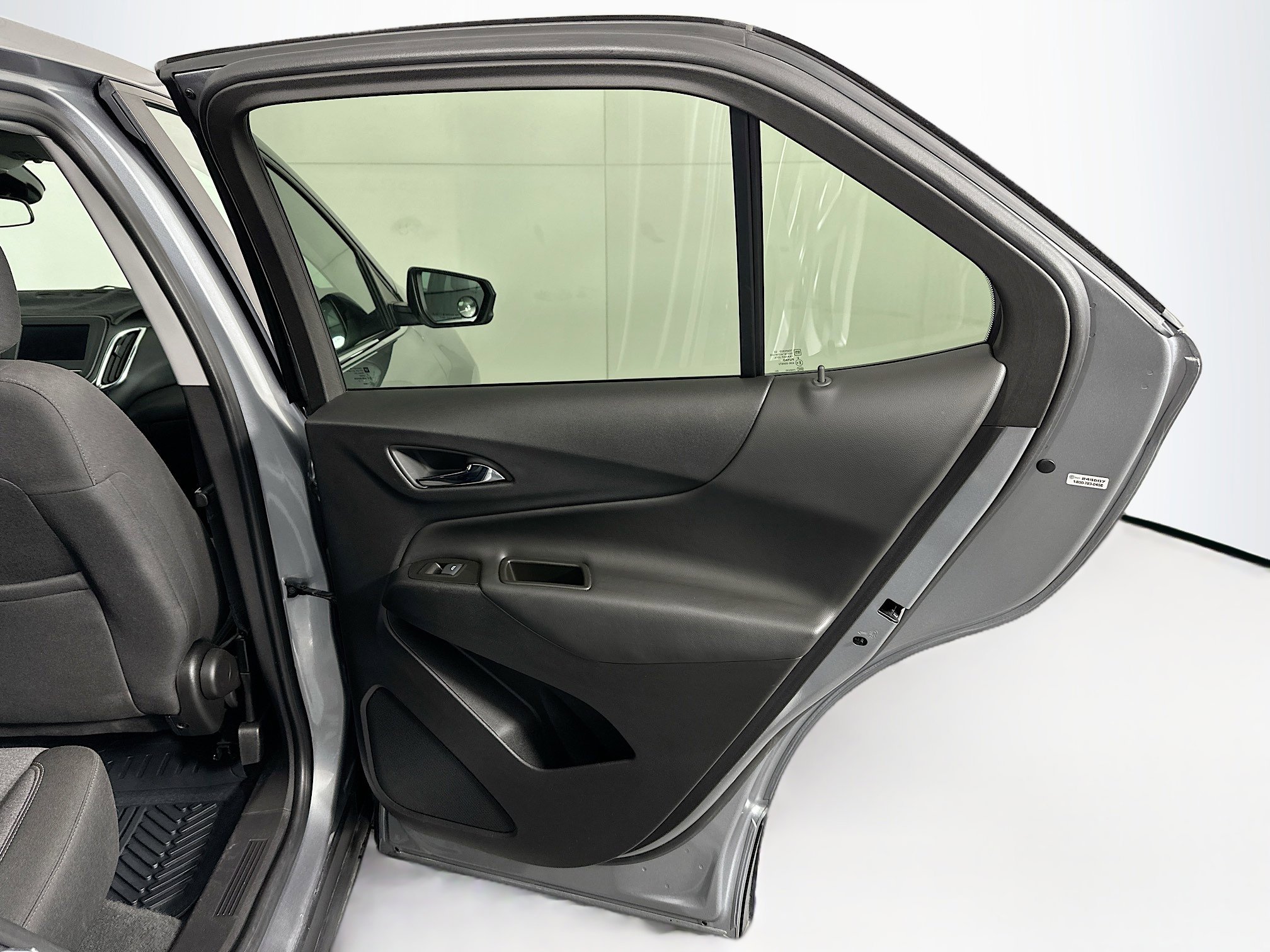 Used 2024 Chevrolet Equinox LT image 30