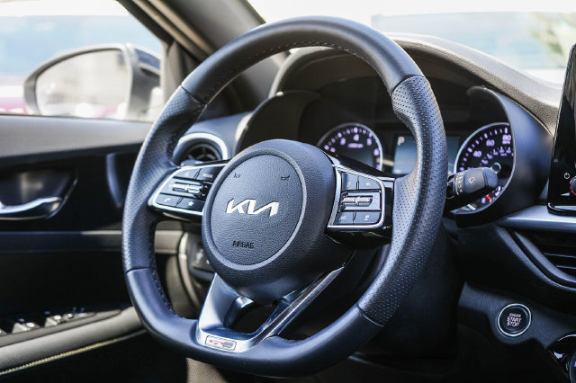 Certified 2023 Kia Forte GT-Line w/ GT-Line Premium Package FWD image 13