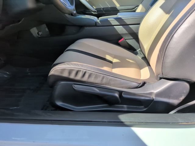 Used 2016 Honda Civic Touring image 14