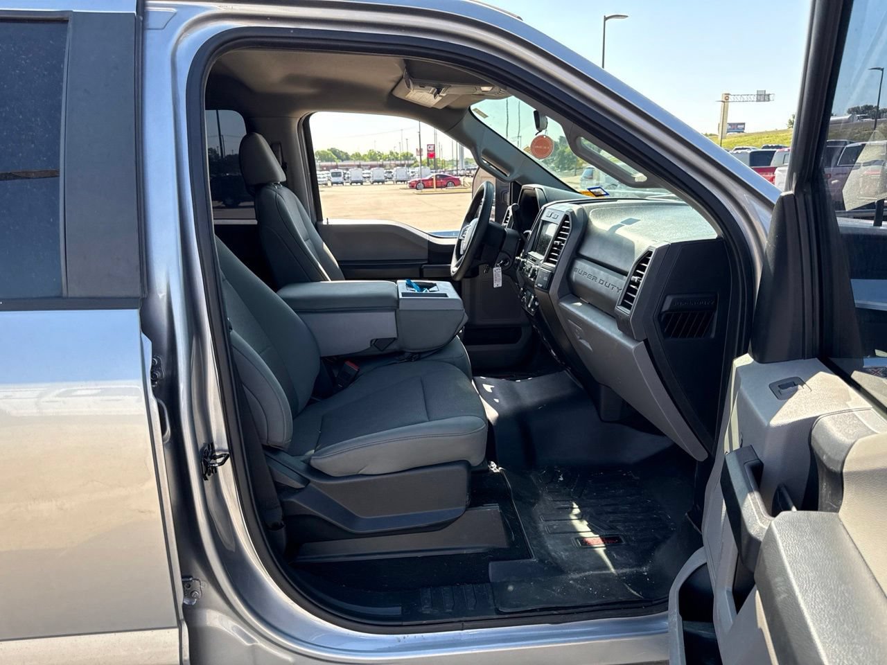 Used 2021 Ford F250 XL w/ STX Appearance Package AWD/4WD image 13