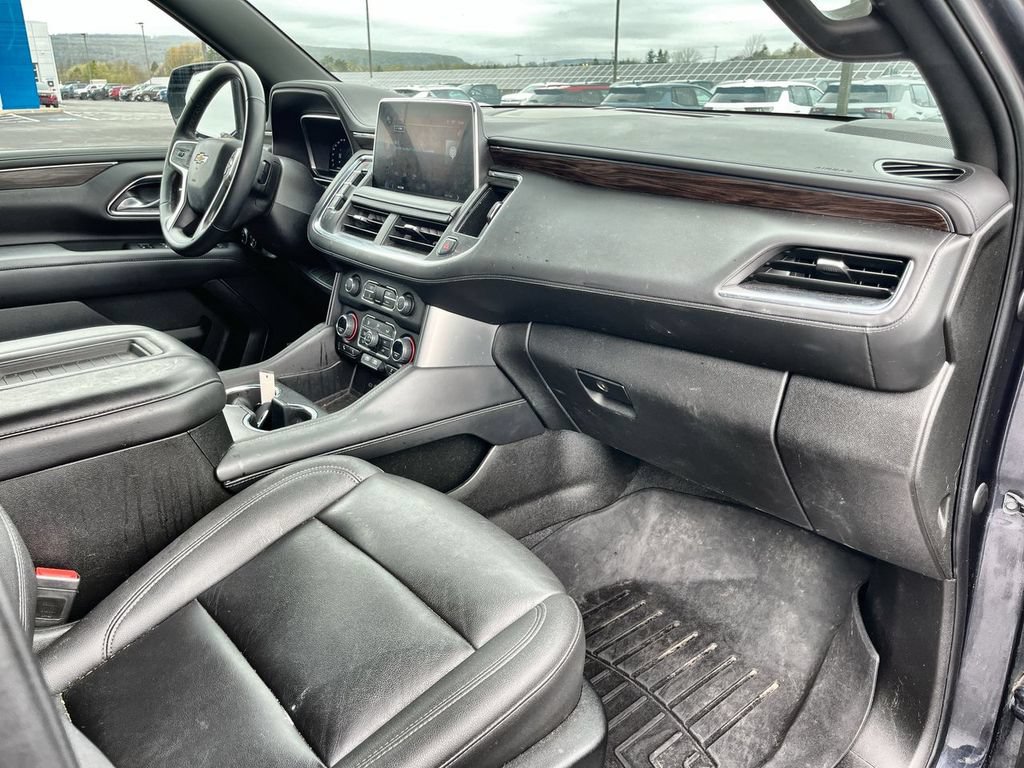 Used 2023 Chevrolet Tahoe LT w/ Luxury Package AWD/4WD image 29