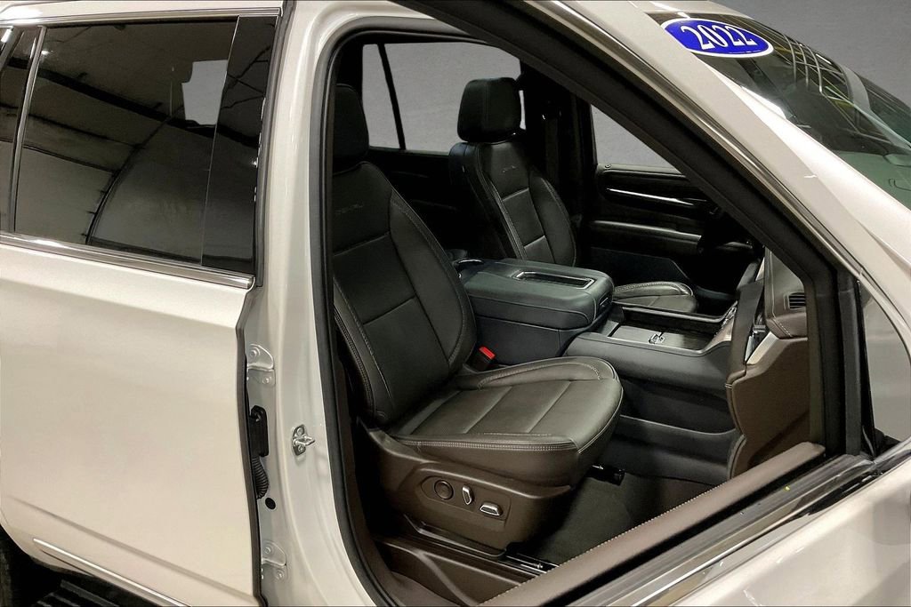 Used 2022 GMC Yukon Denali w/ Max Trailering Package image 30