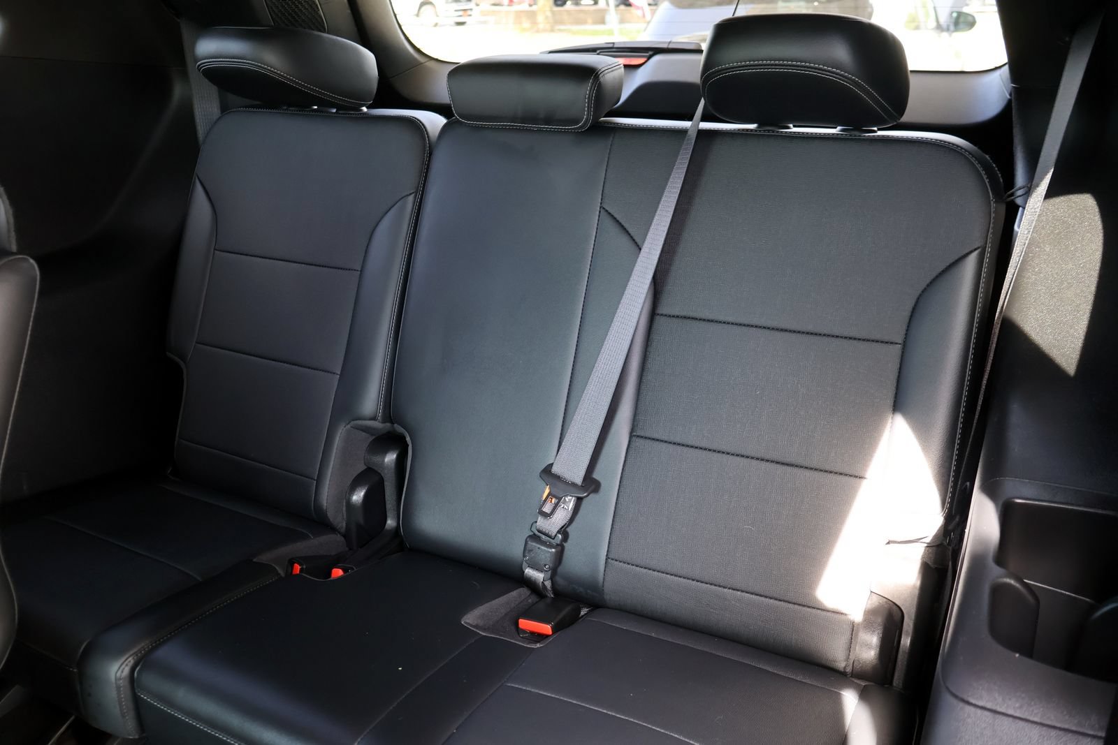 Used 2025 Buick Enclave Preferred FWD image 13