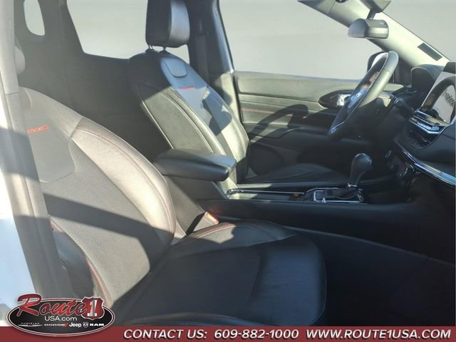Used 2024 Jeep Compass Trailhawk image 13
