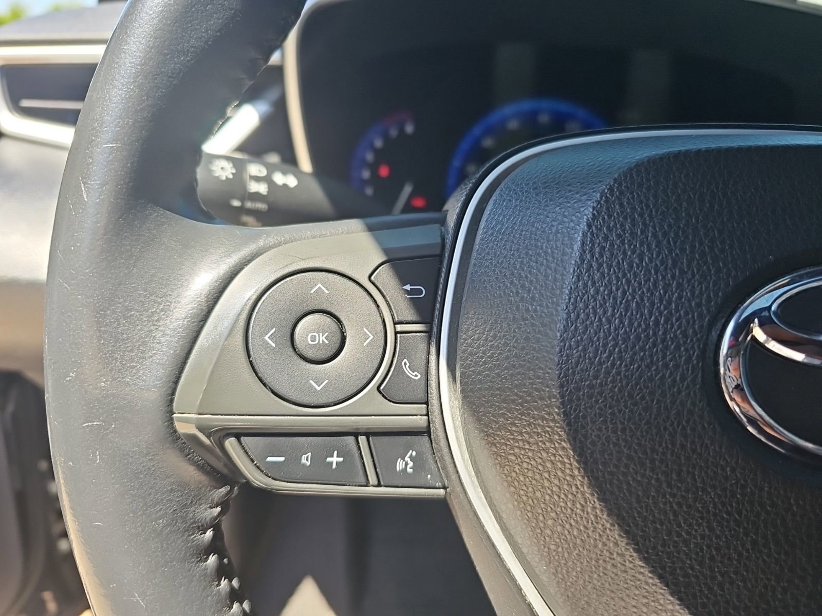 Used 2020 Toyota Corolla XSE FWD image 14