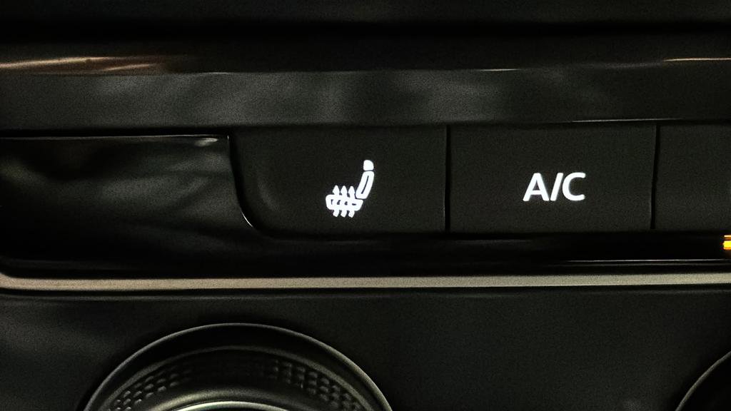 Used 2024 Volkswagen Tiguan S image 18