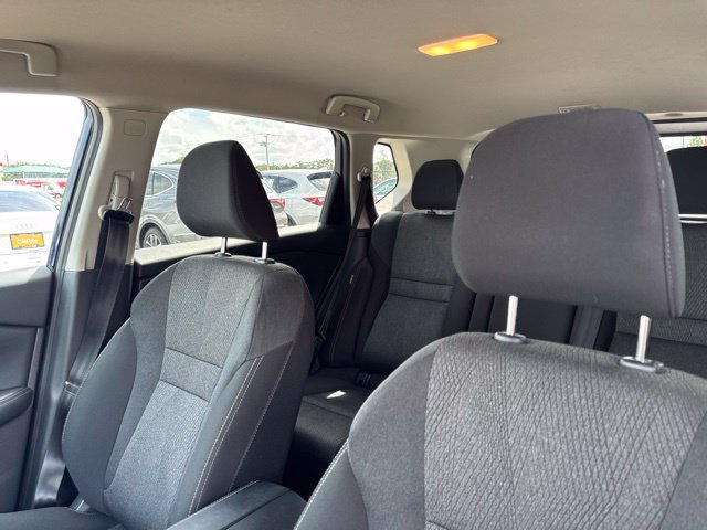 Used 2025 Nissan Rogue SV AWD/4WD image 23
