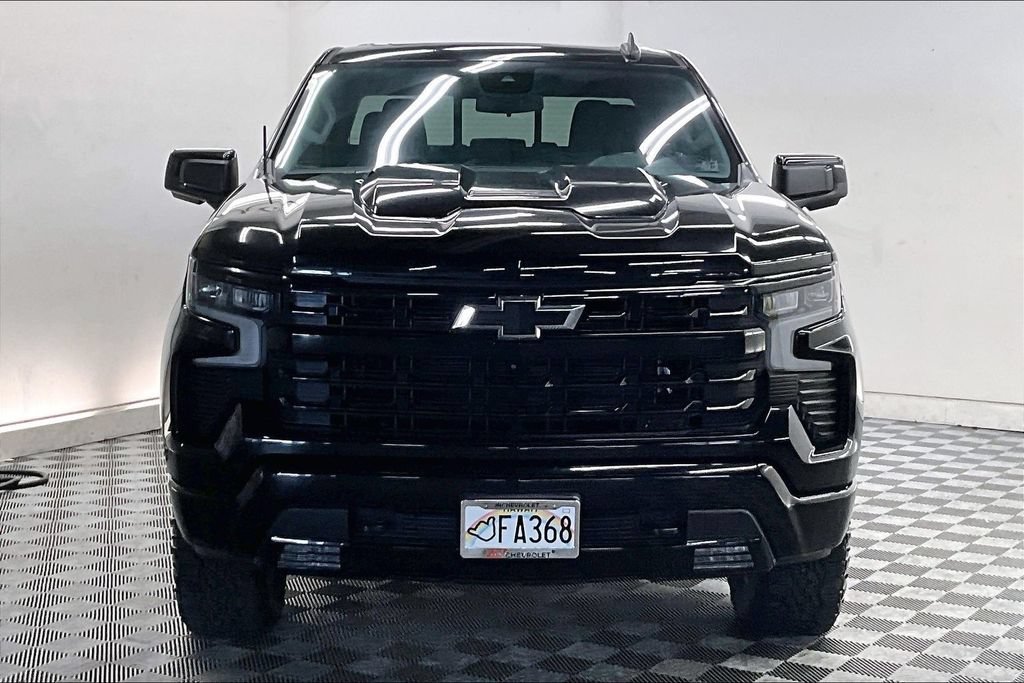 Used 2022 Chevrolet Silverado 1500 LT Trail Boss w/ LT Trail Boss Premium Package AWD/4WD image 2