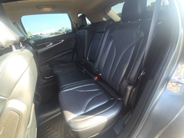 Used 2023 Lincoln Nautilus Reserve AWD/4WD image 16