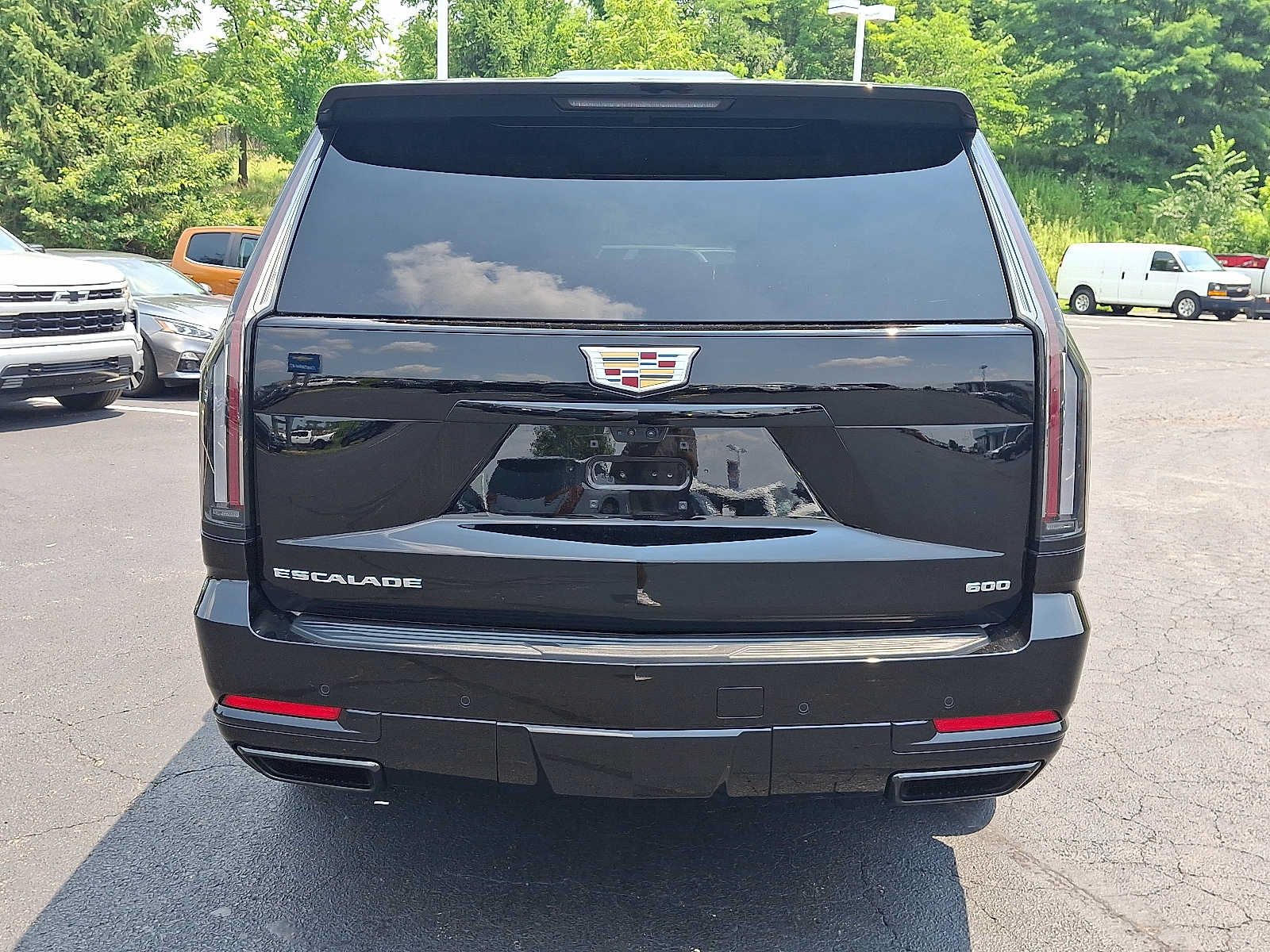 Used 2025 Cadillac Escalade Sport Platinum w/ LPO, Floor Liner Package AWD/4WD image 5
