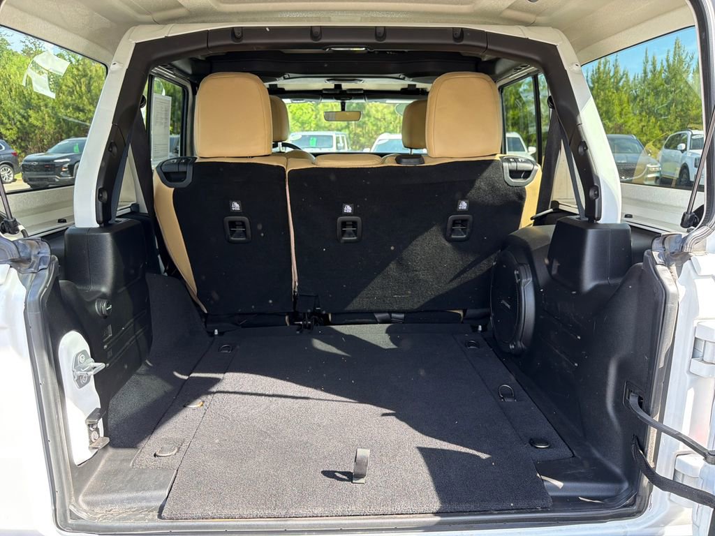 Used 2018 Jeep Wrangler Unlimited Sahara AWD/4WD image 45