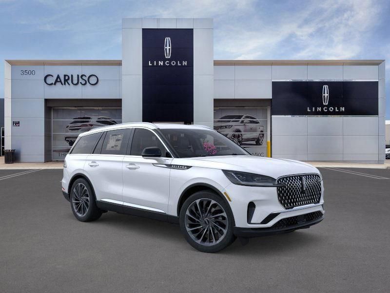 New 2026 Lincoln Aviator Reserve image 7