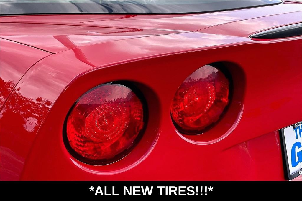 Used 2007 Chevrolet Corvette Coupe w/ Preferred Equipment Group RWD image 24