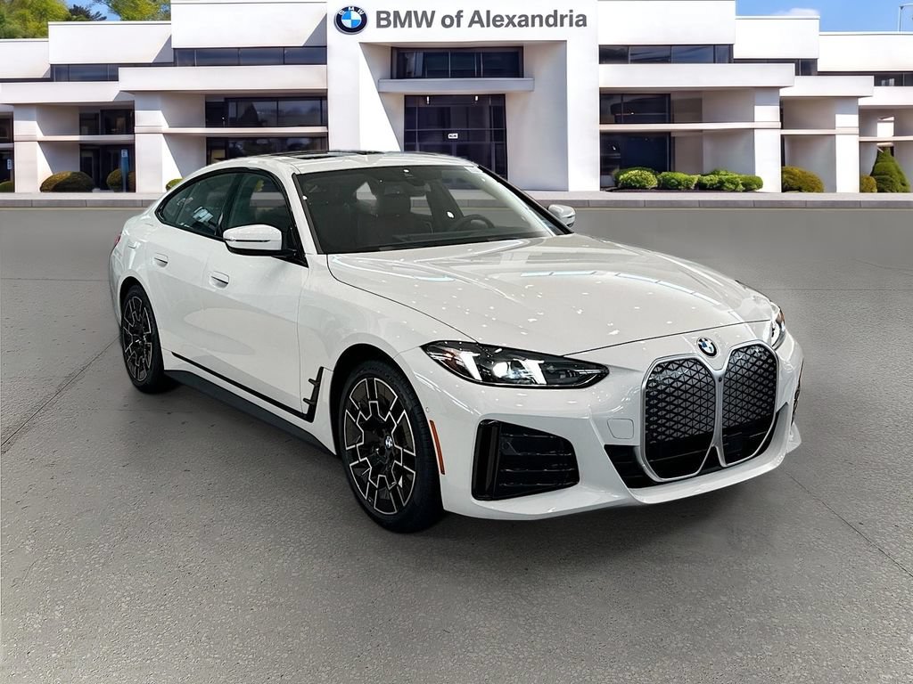 Used 2026 BMW i4 xDrive40i w/ M Sport Package AWD/4WD image 3