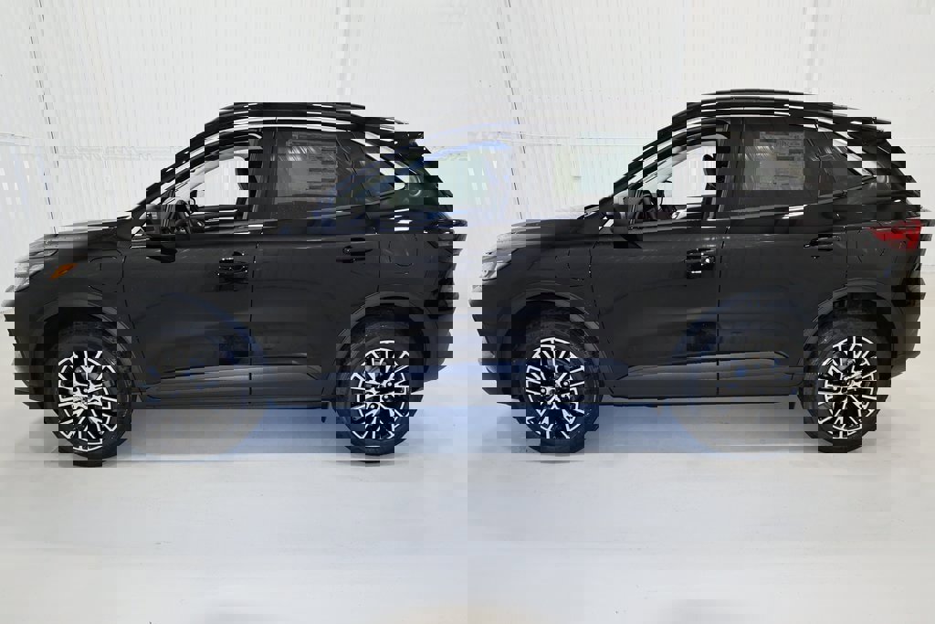 Certified 2024 Ford Escape SE image 37