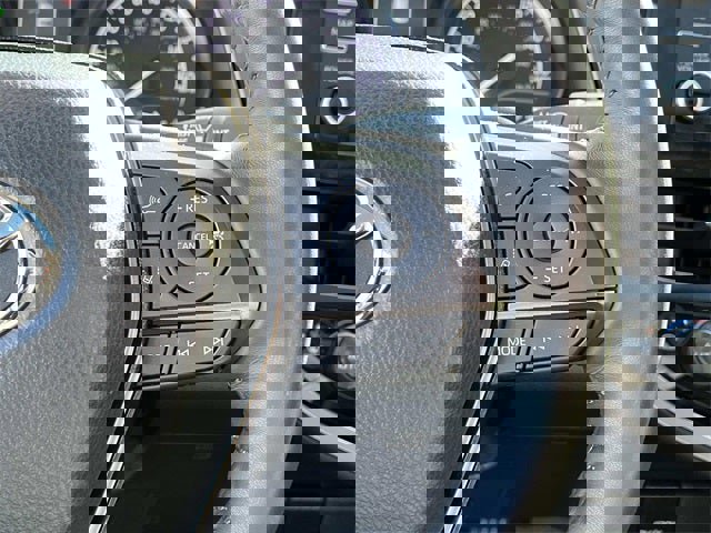 Used 2023 Toyota Camry SE image 29