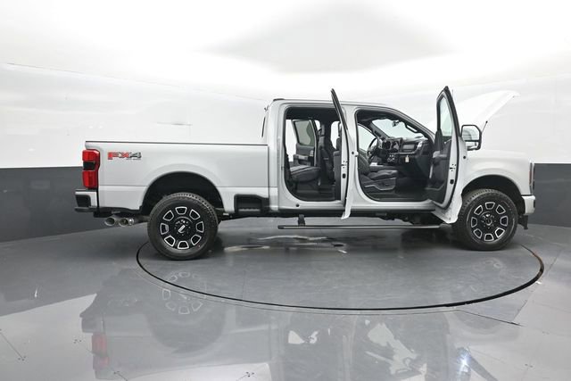 New 2026 Ford F350 Platinum w/ FX4 Off-Road Package image 37