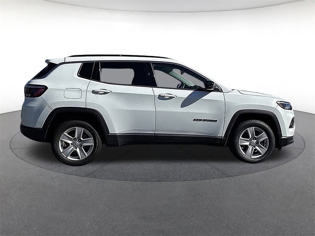Used 2022 Jeep Compass Latitude image 6