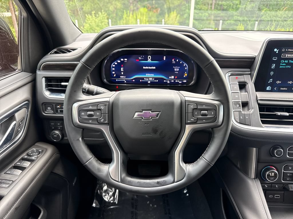 Used 2024 Chevrolet Tahoe Z71 w/ Luxury Package AWD/4WD image 19