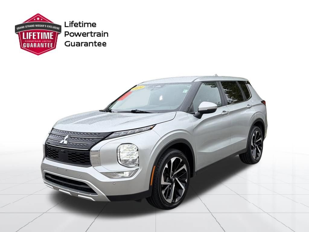 Used 2024 Mitsubishi Outlander SE video 1