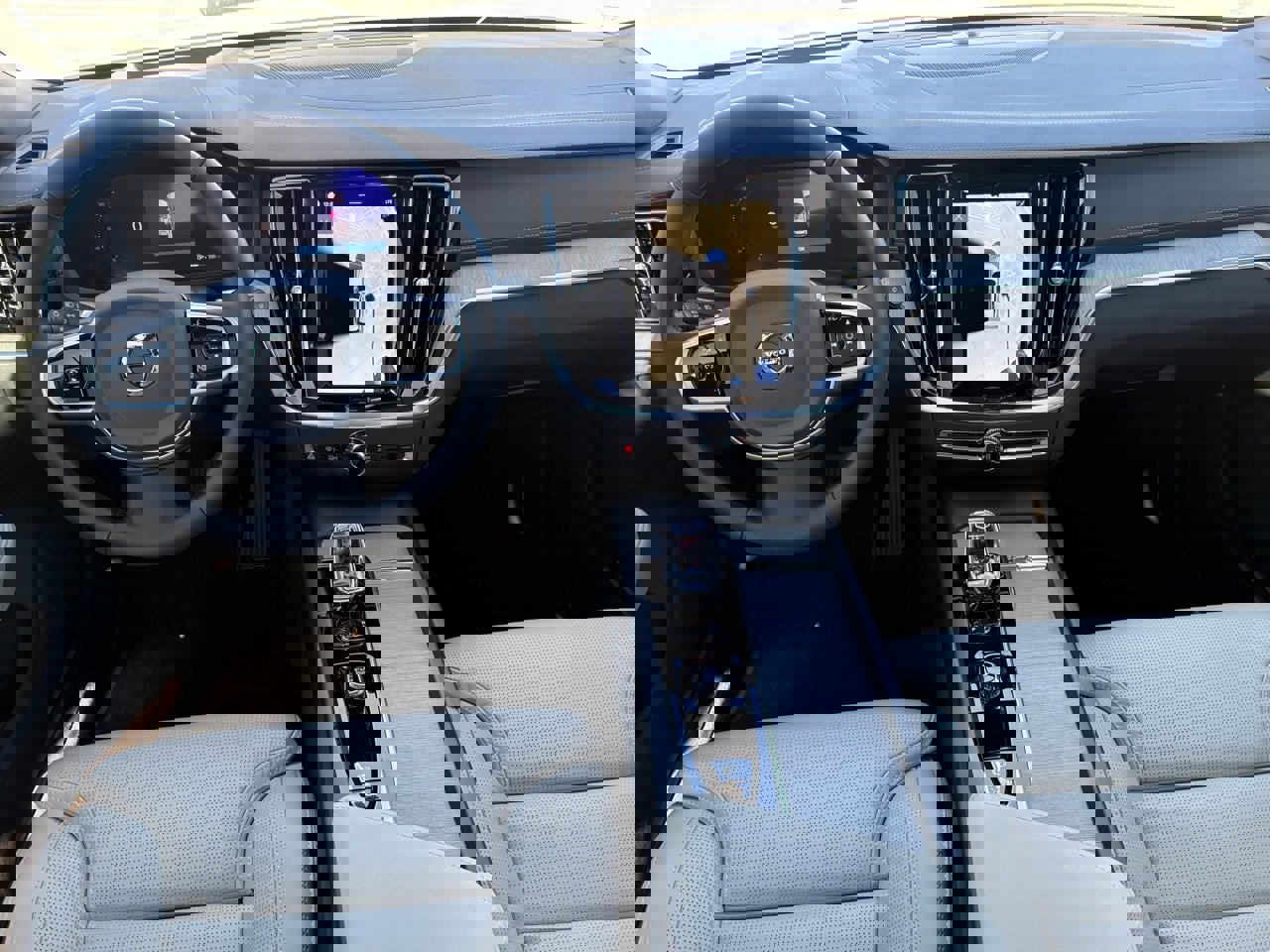 New 2026 Volvo V60 B5 Cross Country Ultra w/ Protection Package Premier image 11