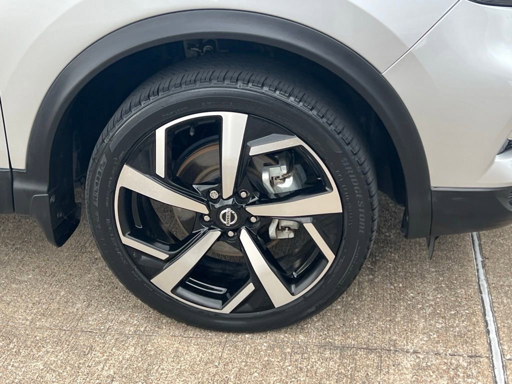 Used 2022 Nissan Rogue Sport SL FWD image 10