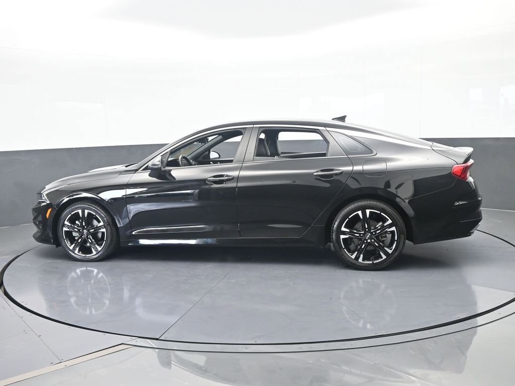 Used 2023 Kia K5 GT-Line w/ GT-Line Premium Package FWD image 3