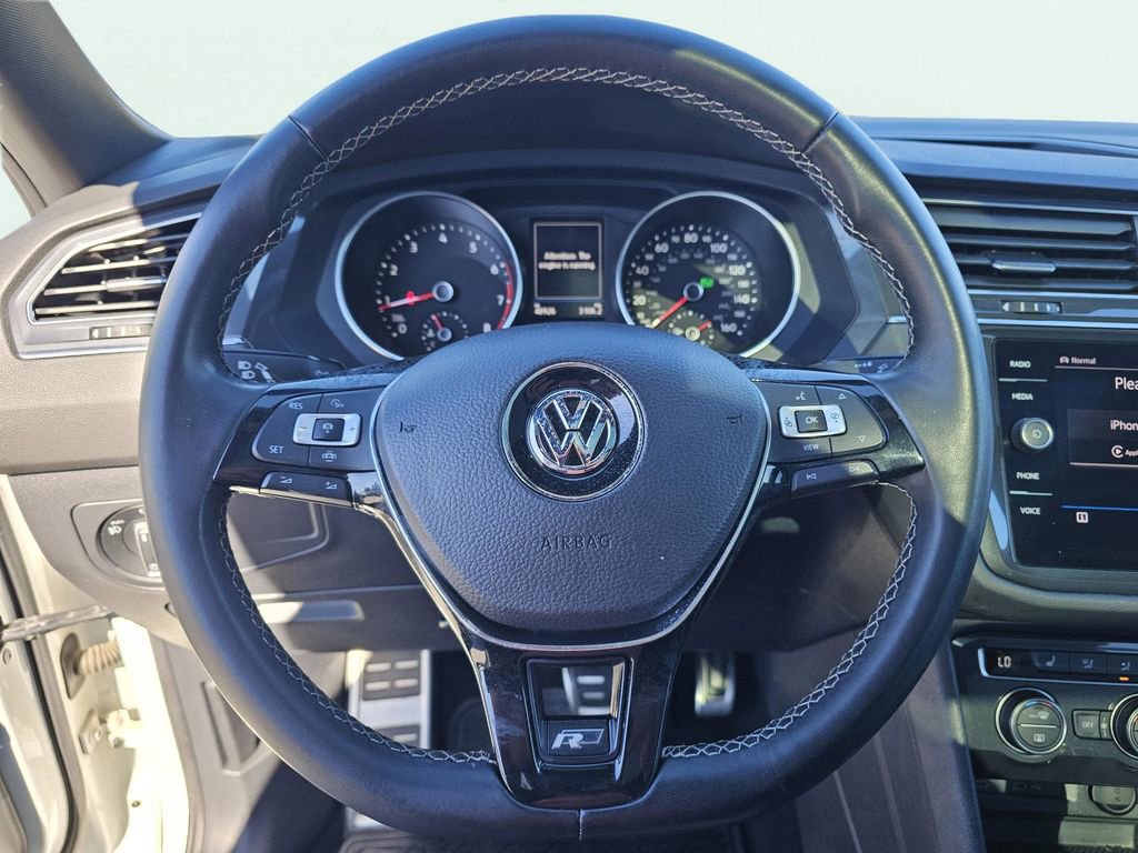 Used 2021 Volkswagen Tiguan SE R-Line image 22