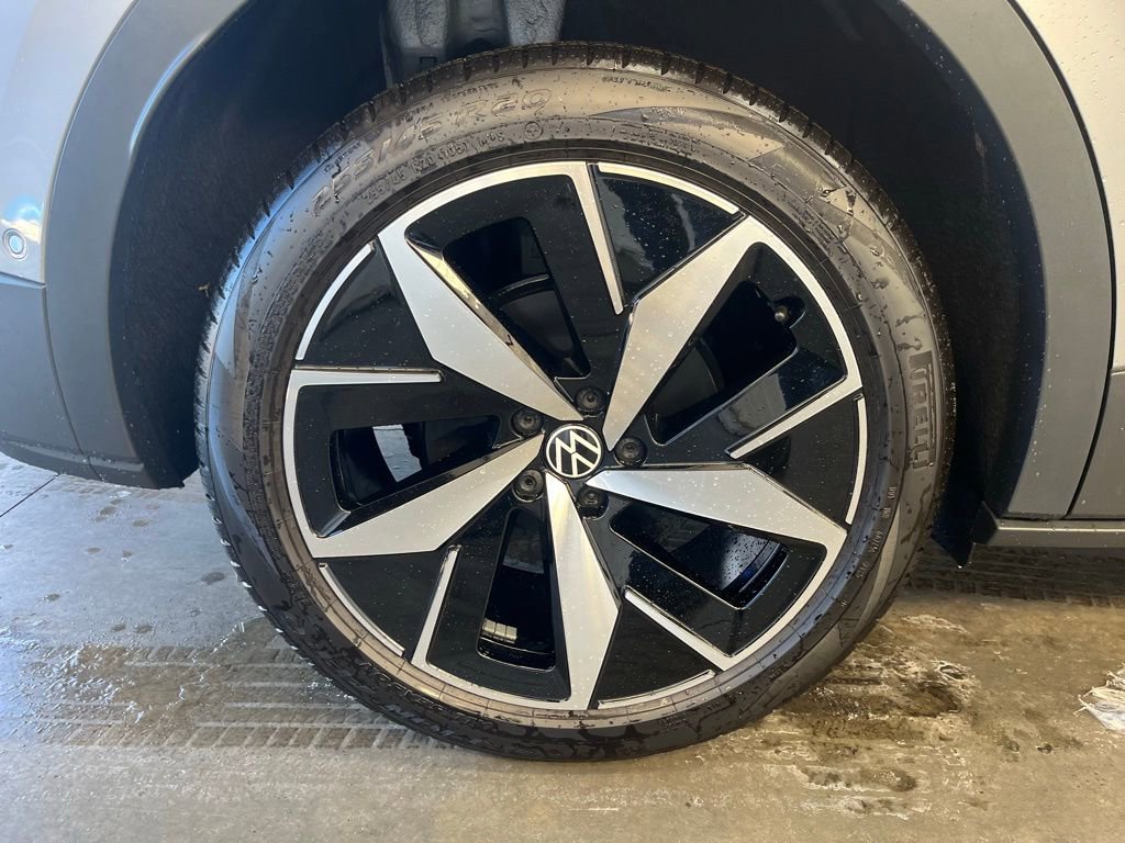 New 2025 Volkswagen ID.4 Pro S image 28