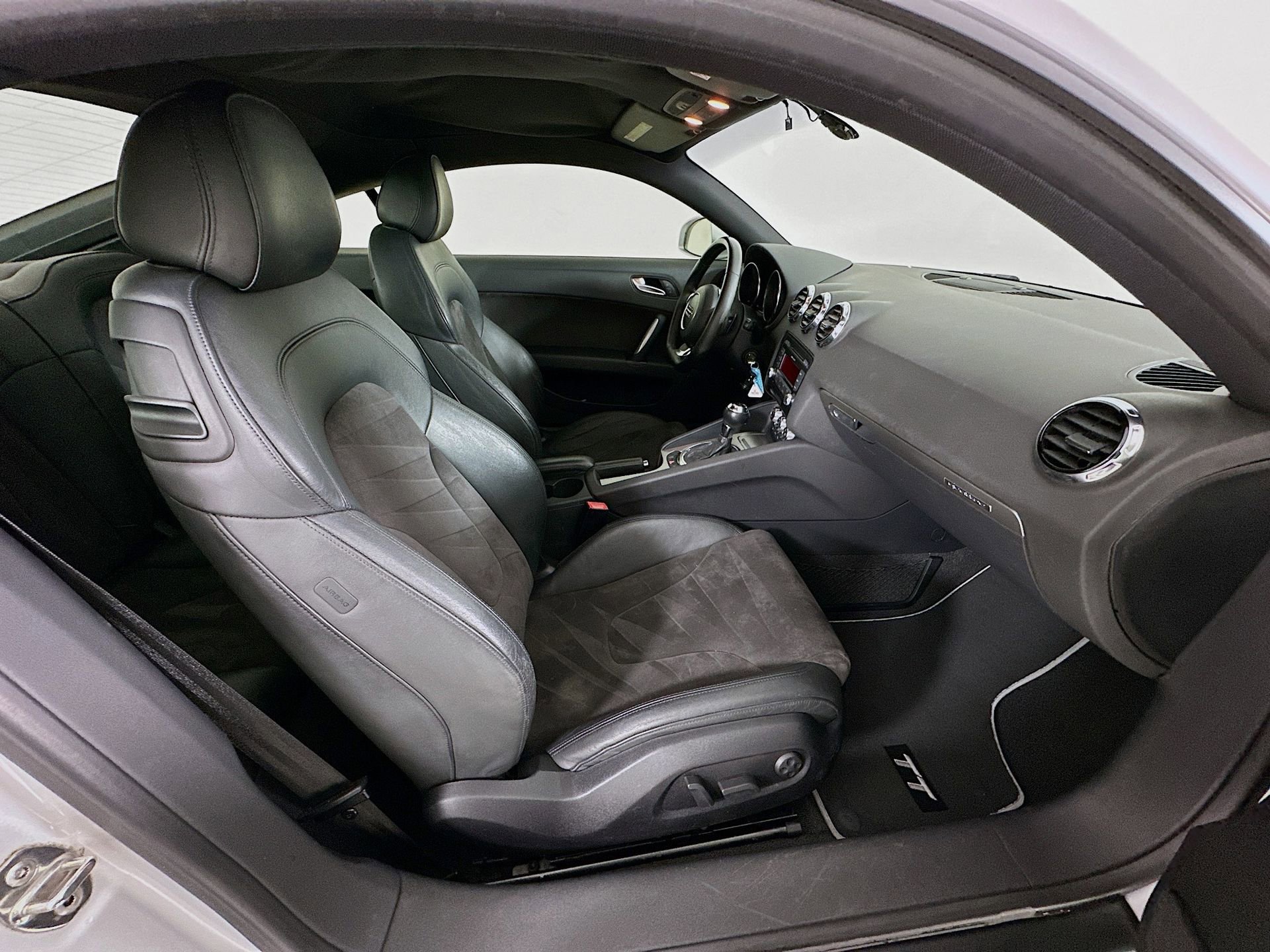 Used 2011 Audi TT 2.0T Premium Plus image 26