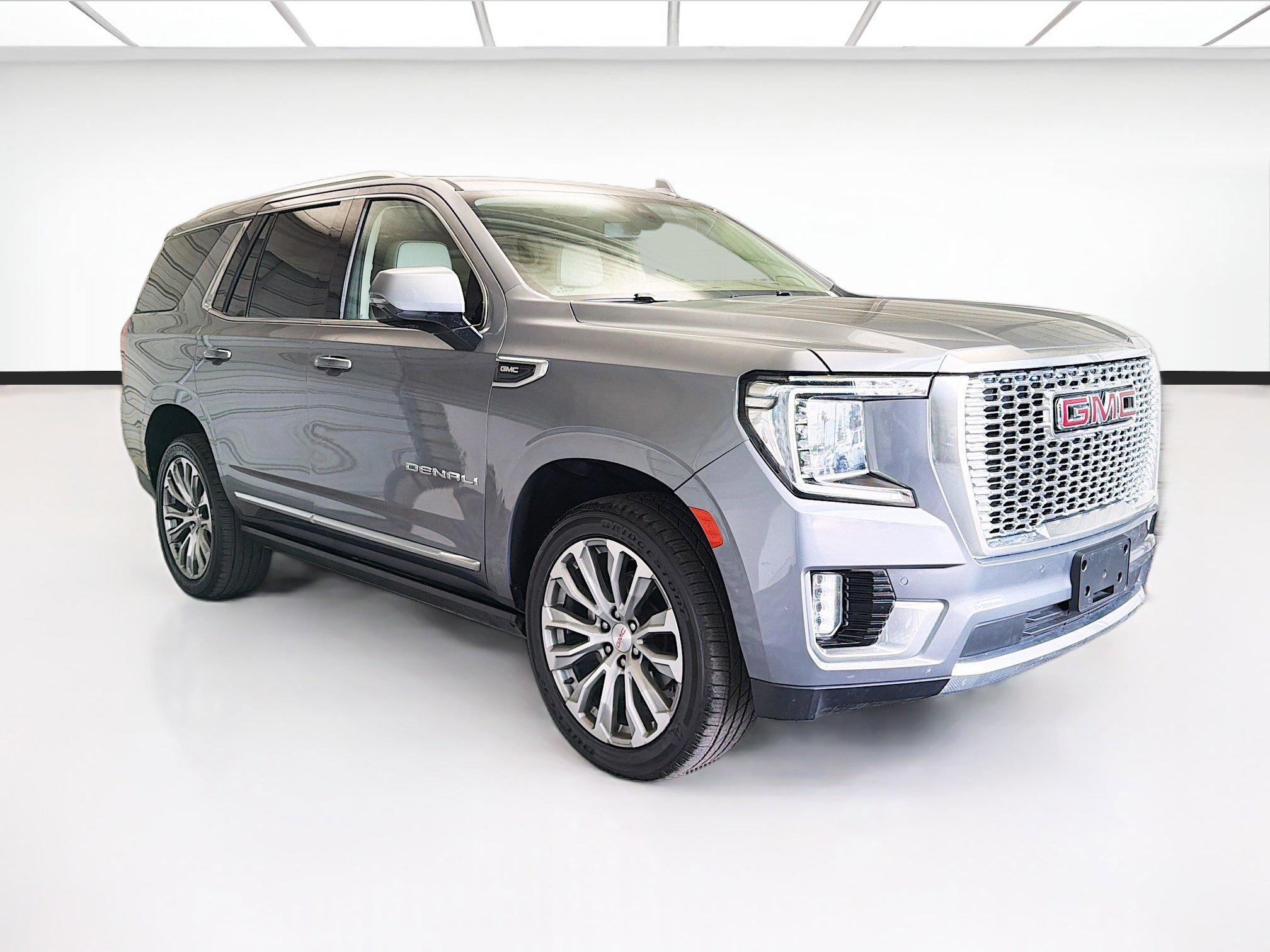 Used 2022 GMC Yukon Denali AWD/4WD image 3