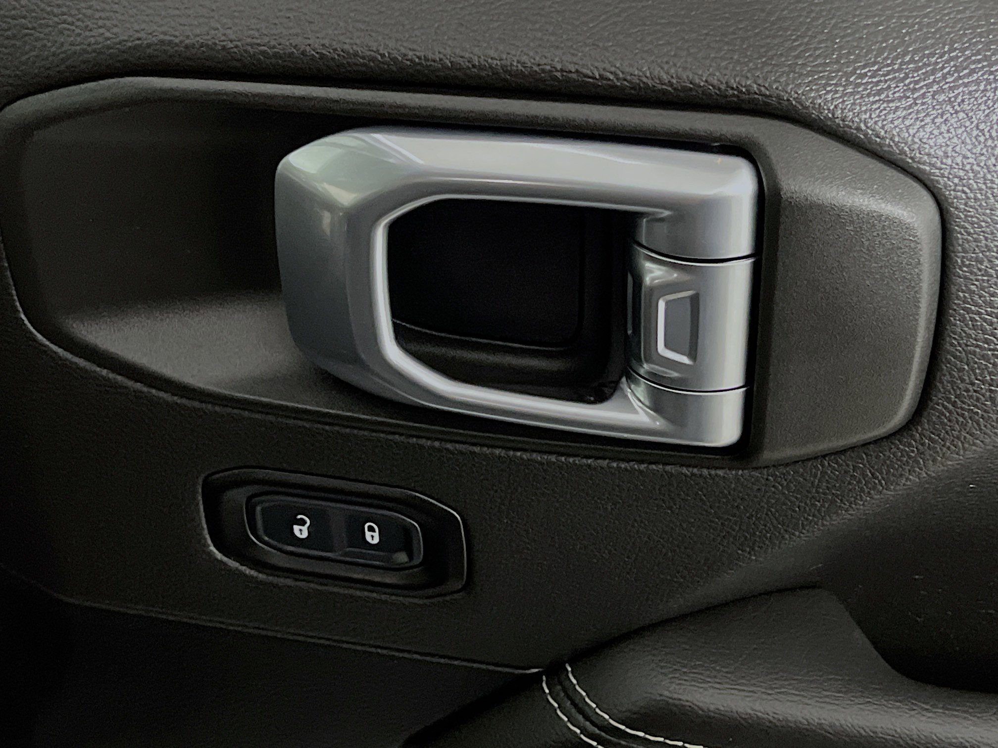 Used 2021 Jeep Wrangler Unlimited Sahara w/ Cold Weather Group image 32