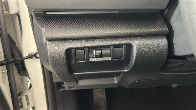Used 2024 Subaru Crosstrek 2.0i Premium AWD/4WD image 19