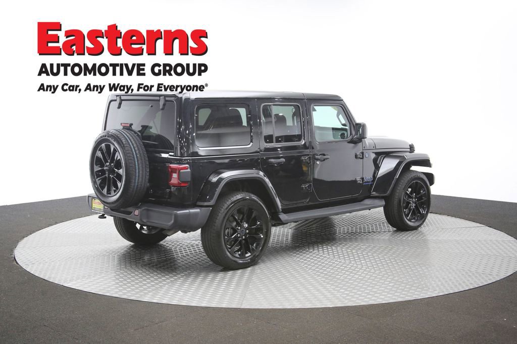 Used 2025 Jeep Wrangler Unlimited Sahara AWD/4WD image 37