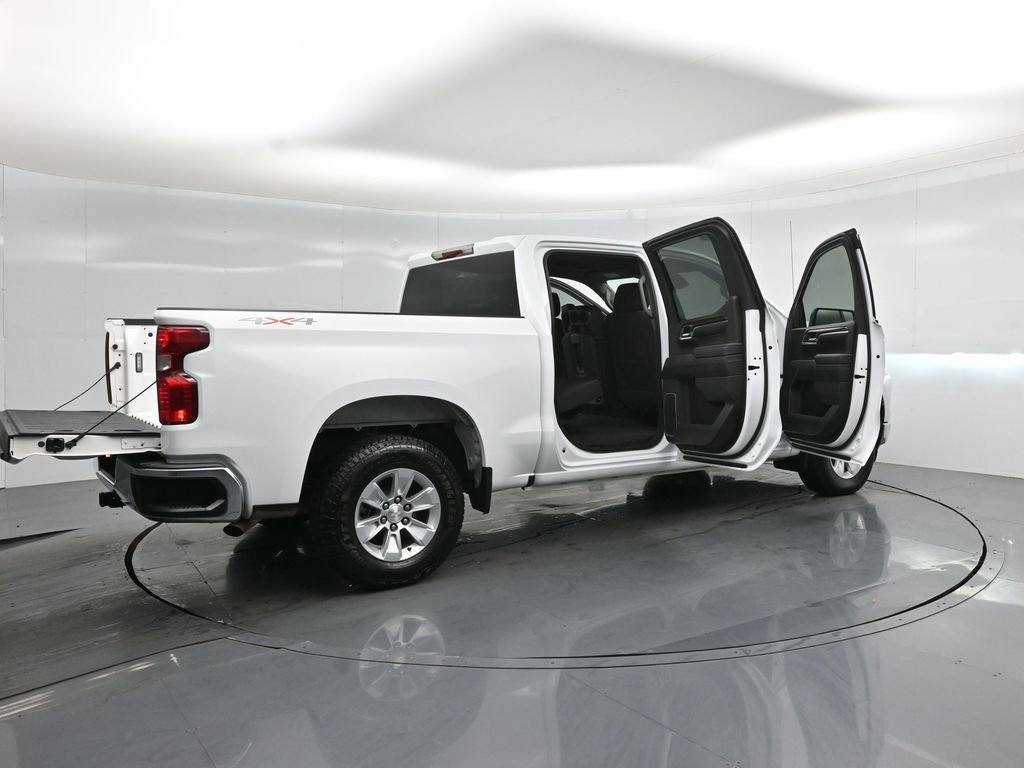 Used 2023 Chevrolet Silverado 1500 LT w/ LPO, Dark Essentials Package AWD/4WD image 6
