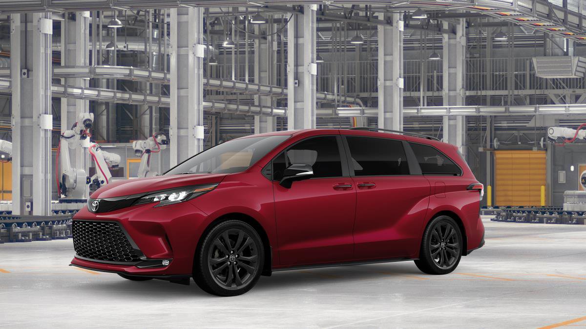 New 2026 Toyota Sienna XSE FWD image 3