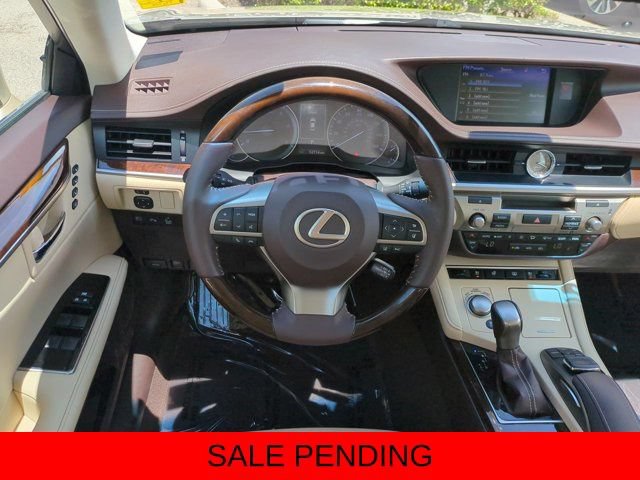 Used 2018 Lexus ES 350 w/ Luxury Package w/Wood Trim FWD image 15