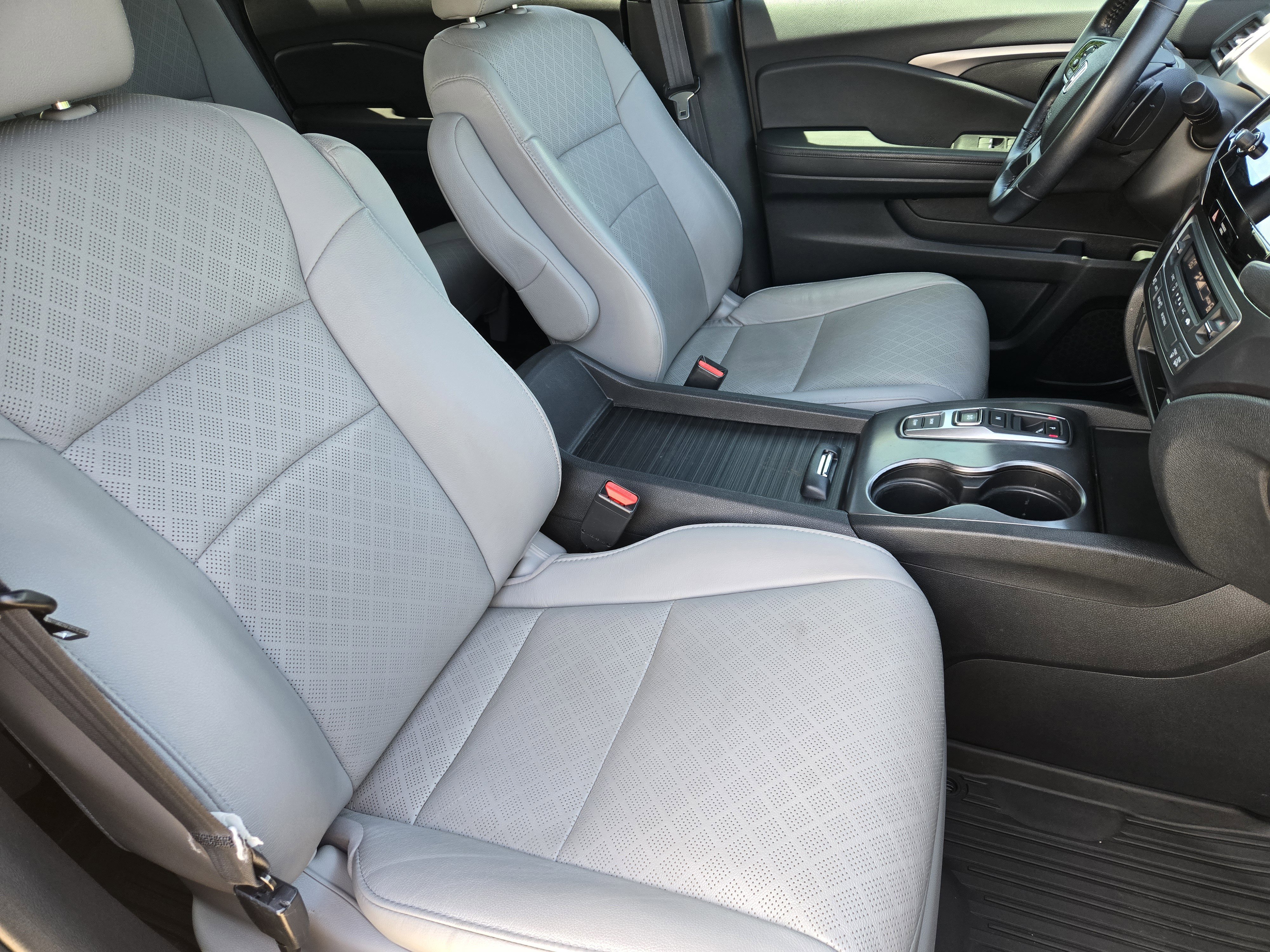 Used 2021 Honda Passport EX-L image 8