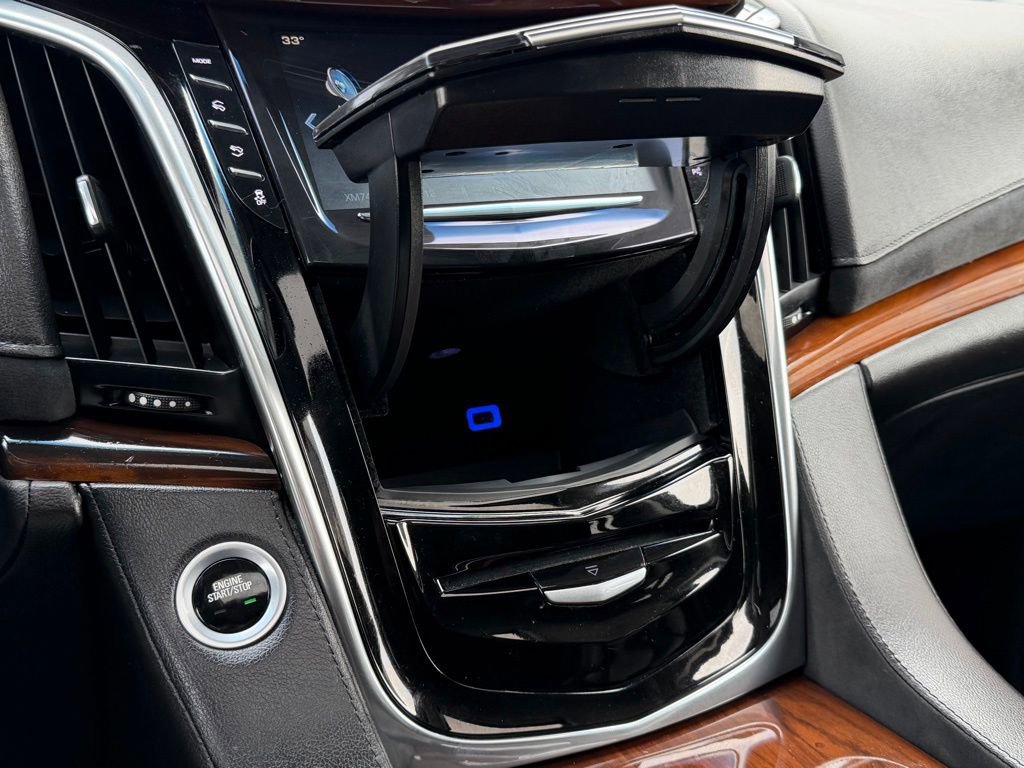 Used 2018 Cadillac Escalade ESV Premium Luxury image 45