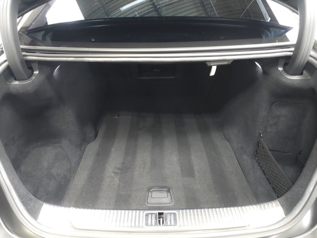 Used 2024 Mercedes-Benz S 500 4MATIC w/ AMG Line image 33