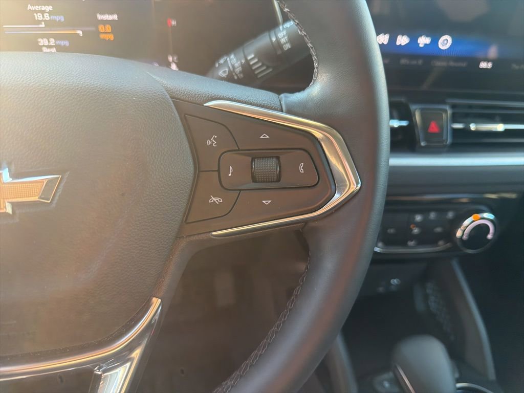 Used 2024 Chevrolet TrailBlazer LT w/ LT Cold Weather Package AWD/4WD image 10