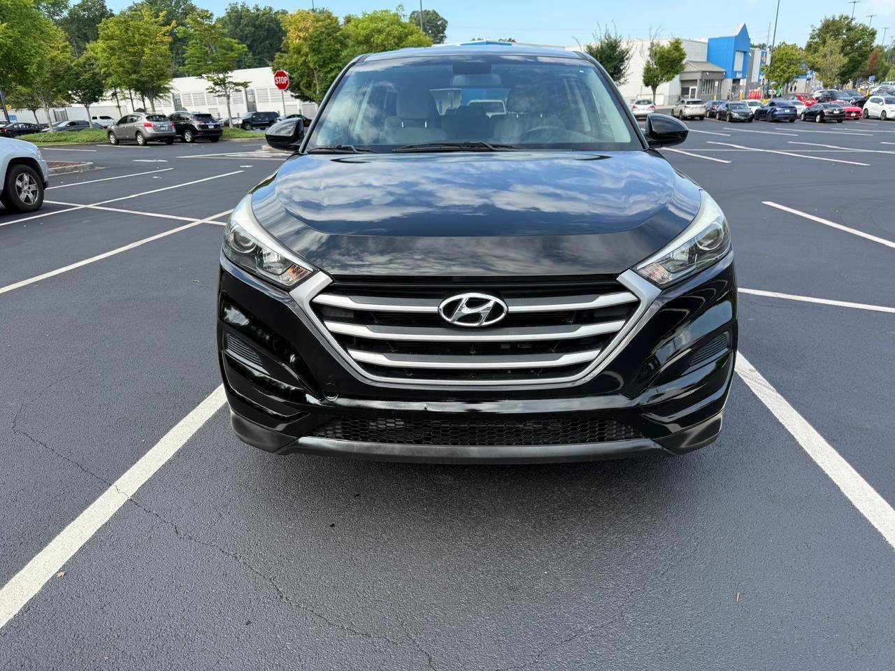 Used 2018 Hyundai Tucson SE FWD image 2