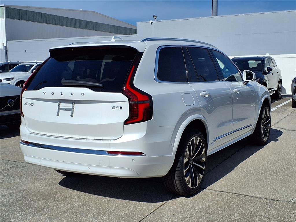 New 2026 Volvo XC90 B5 Plus w/ Protection Package Premier image 7