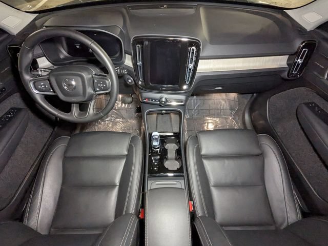 New 2025 Volvo XC40 B5 Ultra w/ Climate Package AWD/4WD image 27