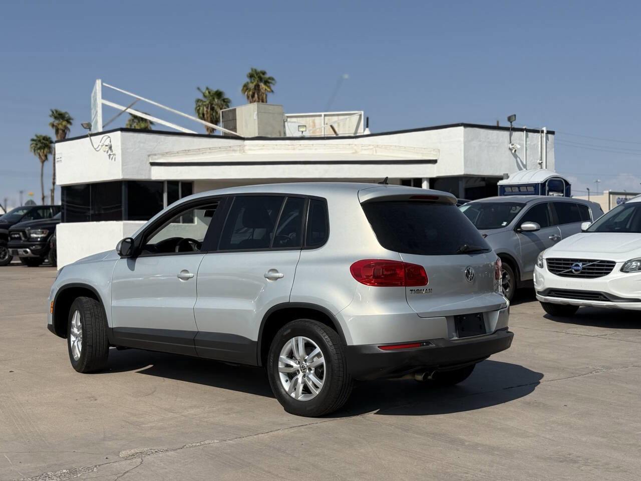 Used 2012 Volkswagen Tiguan S FWD image 8