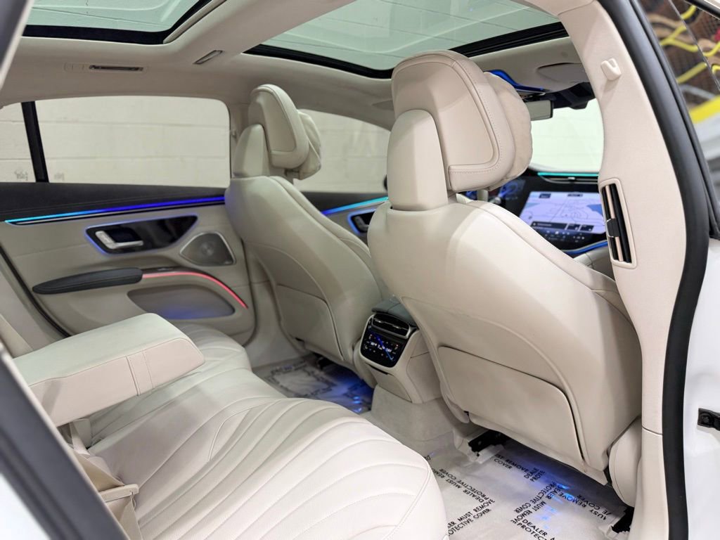 Used 2023 Mercedes-Benz EQS 580 4MATIC Sedan image 50