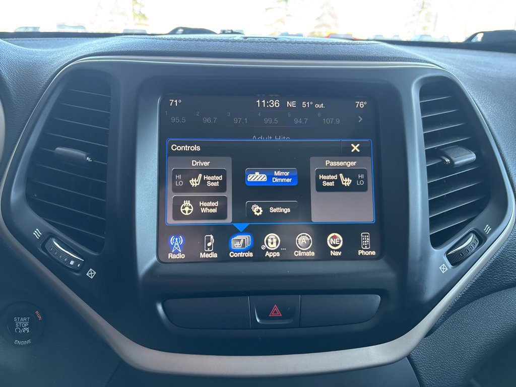 Used 2016 Jeep Cherokee Limited image 20