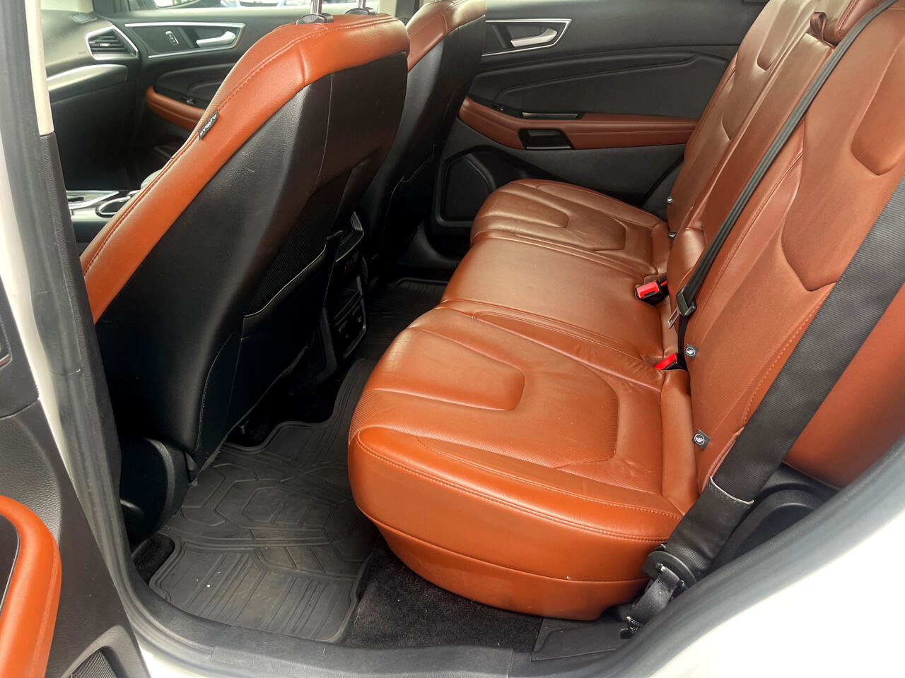 Used 2016 Ford Edge Titanium w/ Equipment Group 302A image 15